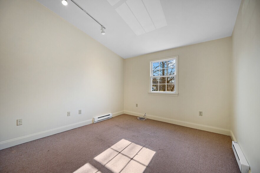 More Photos Of 43 Main St, Clinton Township Storefront For Sale