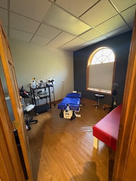 More Photos Of 6490 Main St, Buffalo Office For Sale