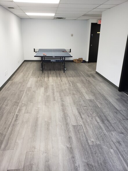 More Photos Of 3620 29th St NE, Calgary Warehouse For Sale
