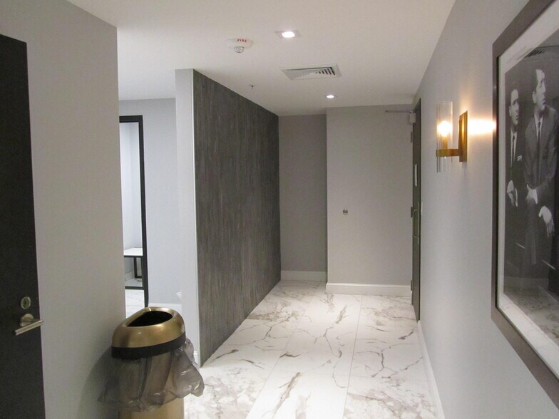 More Photos Of 1 N Main St, Fond Du Lac Hotel For Lease