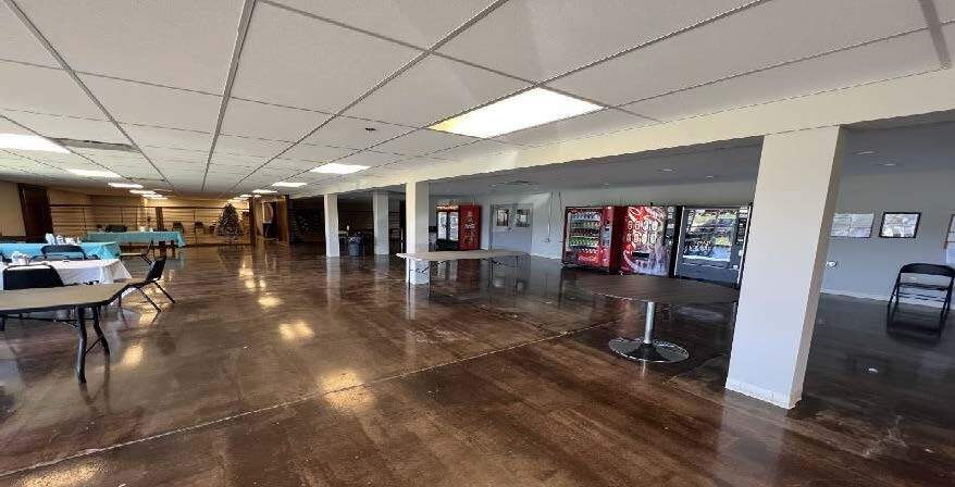 More Photos Of 1003 Denmill Rd, New Albany Warehouse For Sale