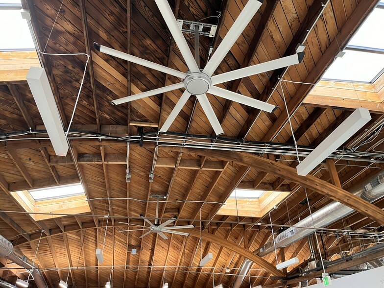 More Photos Of 900 E 4th St, Los Angeles Research And Development For Lease