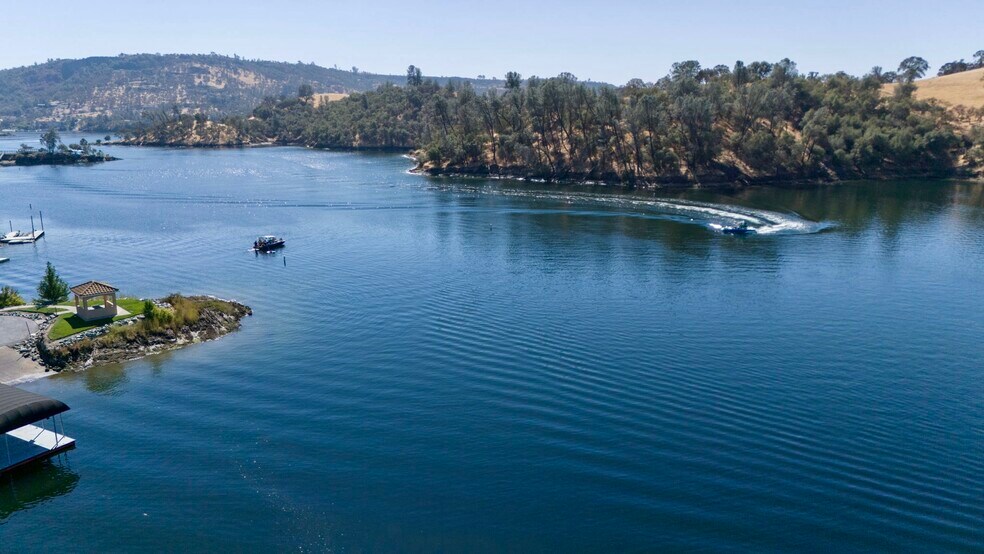 More Photos Of 6603 Lake Tulloch Pl, Copperopolis Marina For Sale