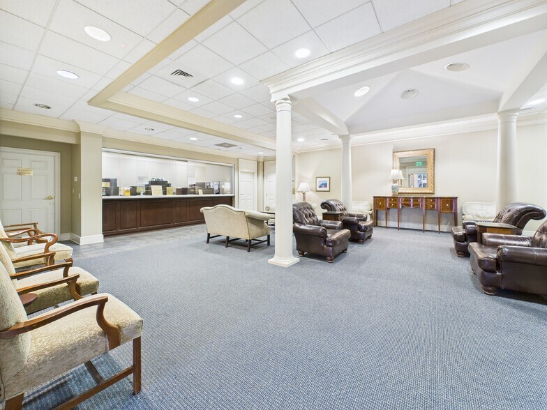 More Photos Of 201 E Dr Hicks Blvd, Florence Medical For Sale