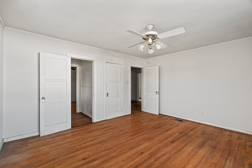 More Photos Of 902 Court St, Waynesboro Flex For Sale