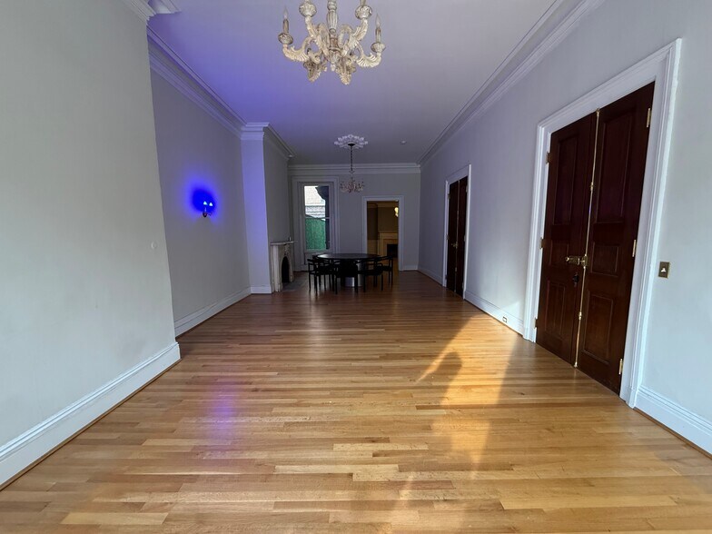 More Photos Of 14 E Eager St, Baltimore Apartments For Lease