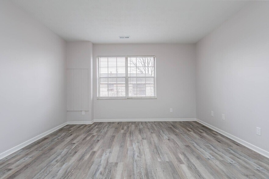 More Photos Of 4577 Olentangy River Rd, Columbus Apartments For Sale