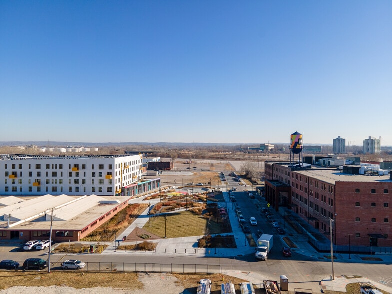 More Photos Of 1229 Millwork Ave, Omaha Office For Lease
