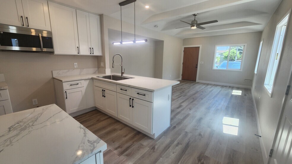 More Photos Of 8137 Beechwood Ave, South Gate Apartments For Sale