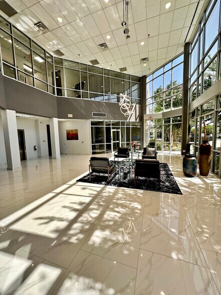 More Photos Of 10750 Hammerly Blvd, Houston Office For Lease