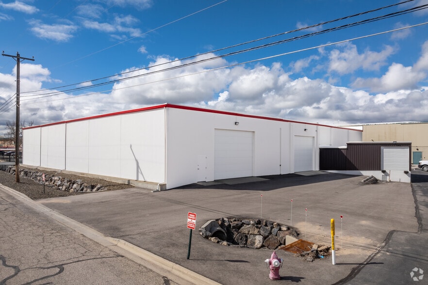 More Photos Of 5208 W Irving St, Boise Warehouse For Lease