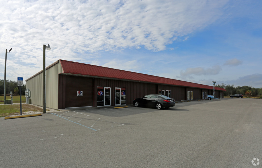 More Photos Of 4753 Allen Rd, Zephyrhills Manufacturing For Lease