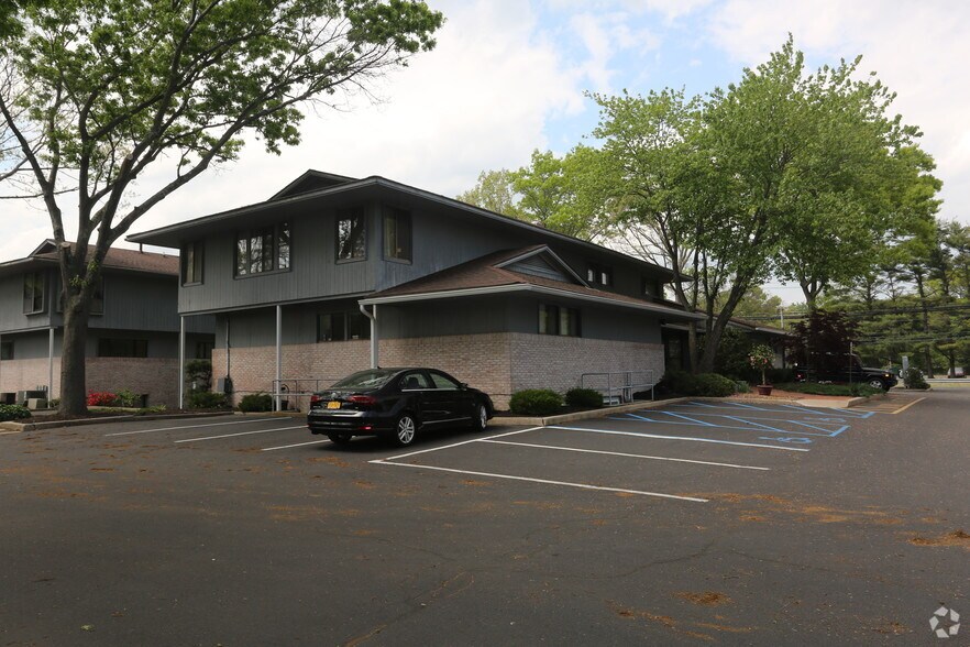 More Photos Of 354 Veterans Memorial Hwy, Commack Office For Lease