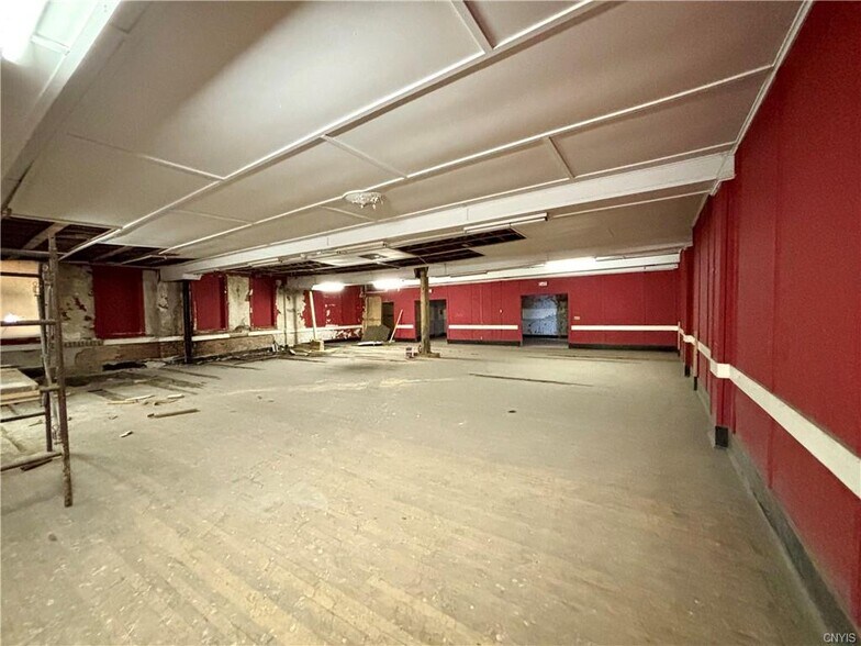 More Photos Of 10 South St, Auburn Office For Sale