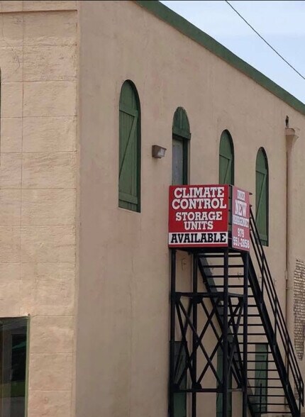 More Photos Of 1110 Austin St, Hempstead Self Storage For Sale