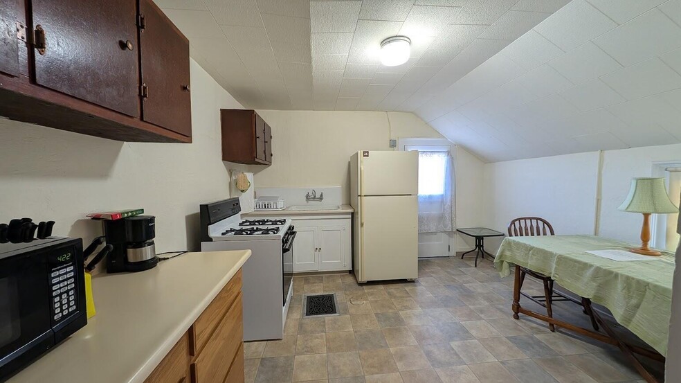 More Photos Of 116 S Walnut St, Trinidad Apartments For Sale