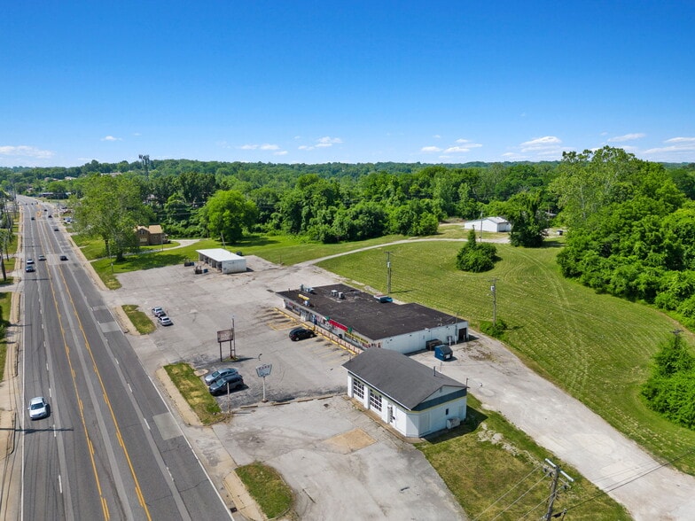 More Photos Of 9895-9897 Halls Ferry Rd, Saint Louis Freestanding For Sale