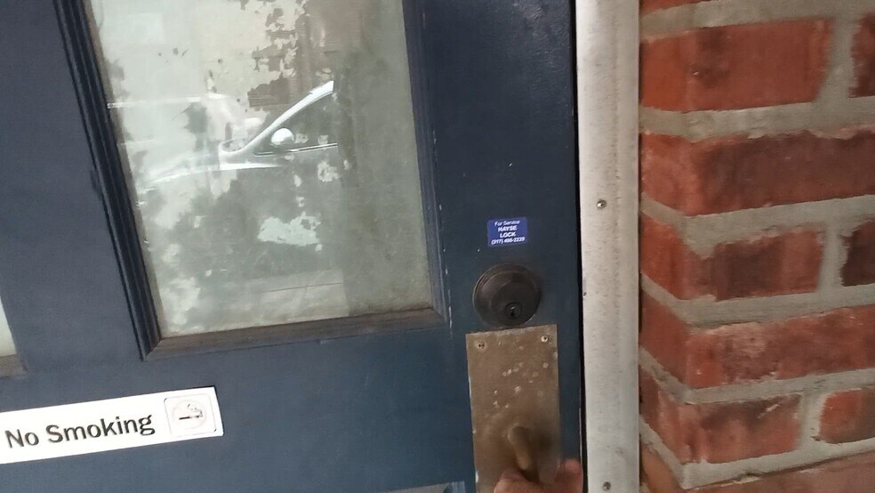 Primary Photo Of 90 E Jefferson St, Franklin Specialty For Lease