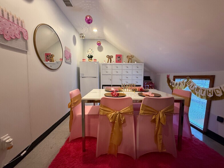 More Photos Of 5-7 Danbury Rd, Wilton Storefront Retail Office For Lease