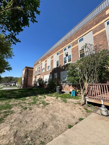 More Photos Of 112 Pleasant St NE, Preston Apartments For Sale