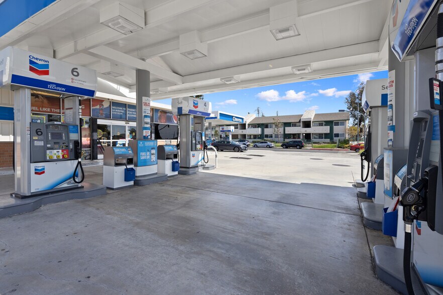 More Photos Of 15354 La Mirada Blvd, La Mirada General Retail For Sale