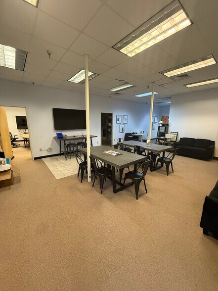 More Photos Of 144 Talbert Pointe Dr, Mooresville Light Distribution For Lease
