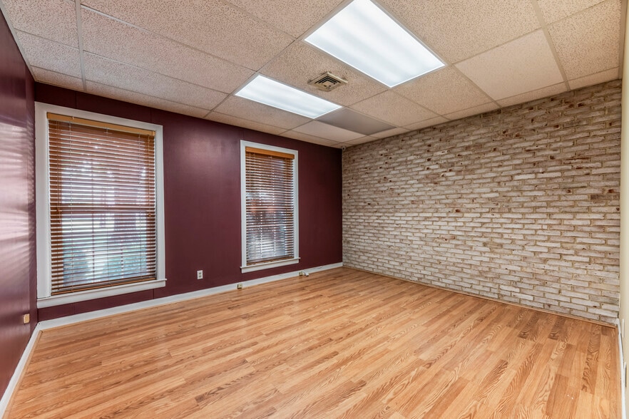 More Photos Of 330 Milltown Rd, East Brunswick Office For Sale