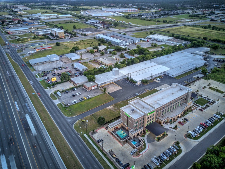 More Photos Of 1942 S Interstate 35, San Marcos Warehouse For Sale