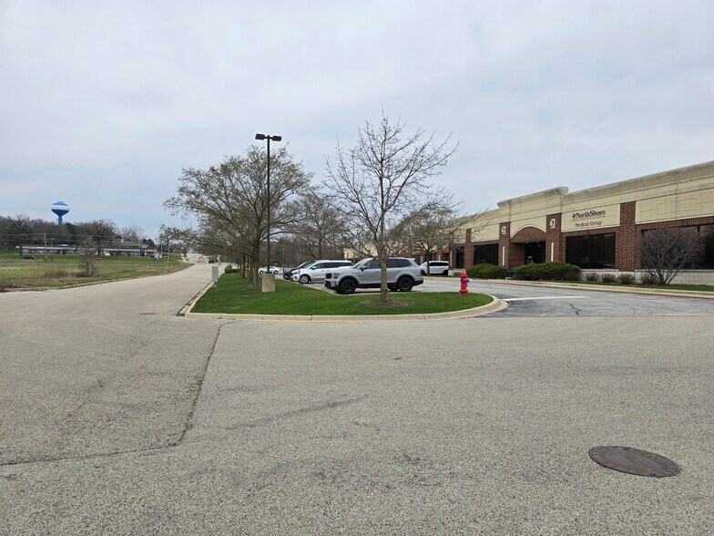 More Photos Of 731 S Route 21, Gurnee Office For Sale