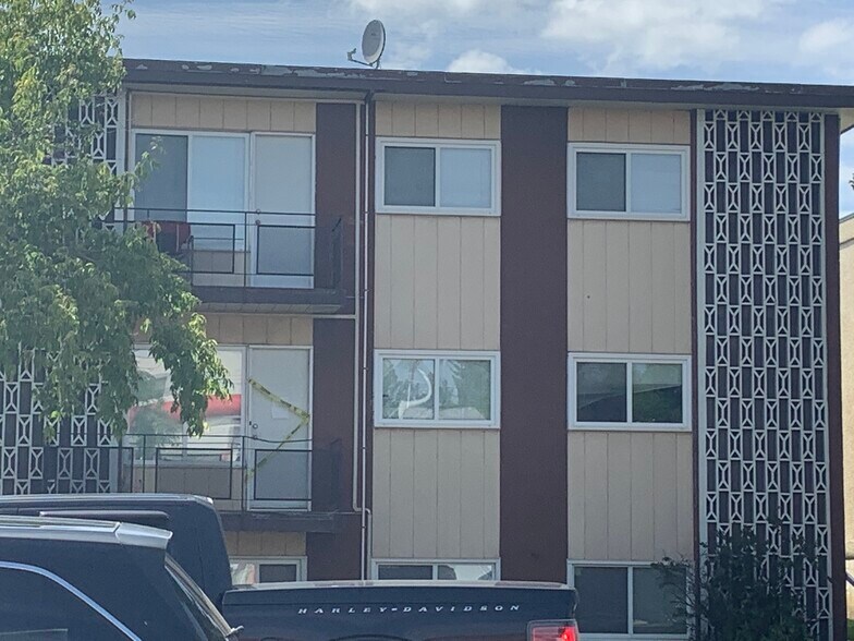 More Photos Of 11112 124th St NW, Edmonton Apartments For Sale