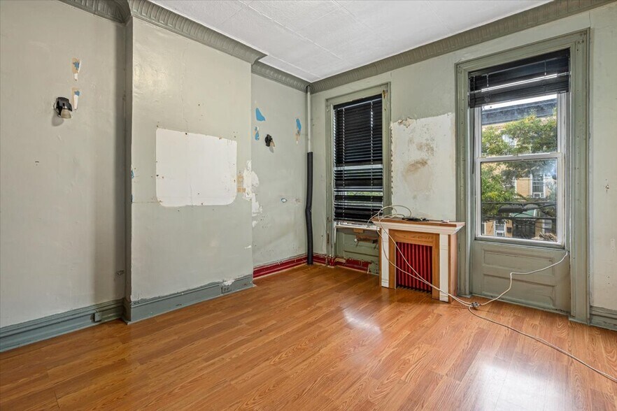 More Photos Of 411 Himrod St, Brooklyn Multifamily For Sale