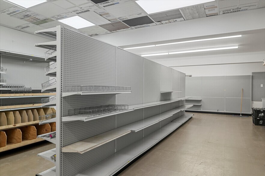 More Photos Of 309 Main St, Emlenton General Retail For Sale