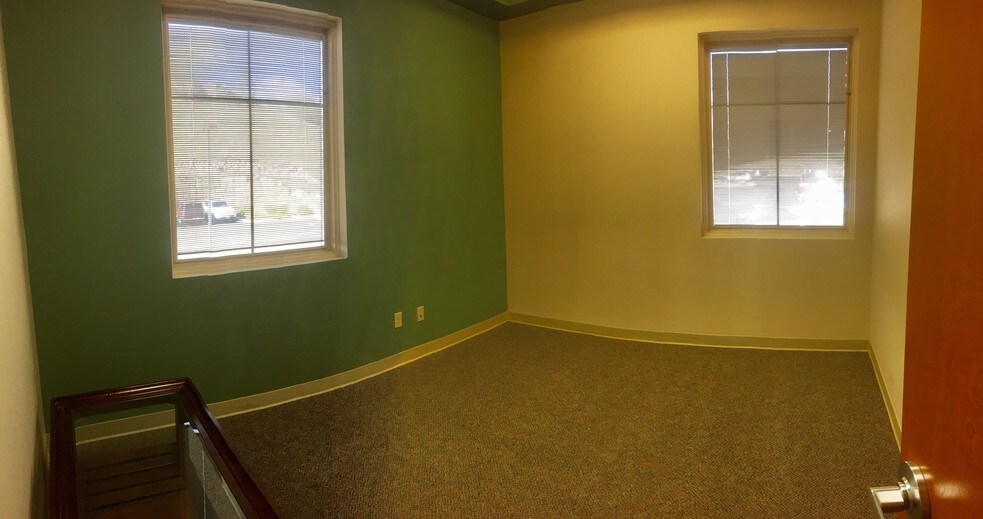 More Photos Of 2620 Tenderfoot Hill St, Colorado Springs Medical For Lease