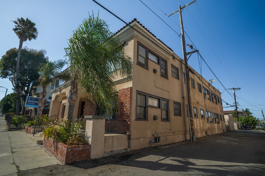 More Photos Of 626 W 7th St, San Pedro Apartments For Sale