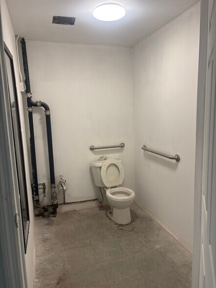 More Photos Of 10 E 37th St, New York Office For Lease