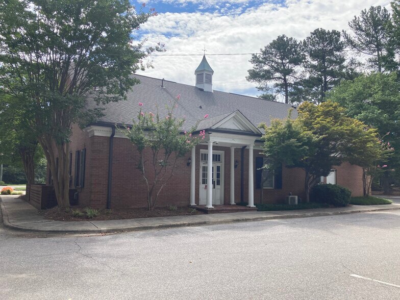 More Photos Of 2950 Union Rd, Gastonia Bank For Lease