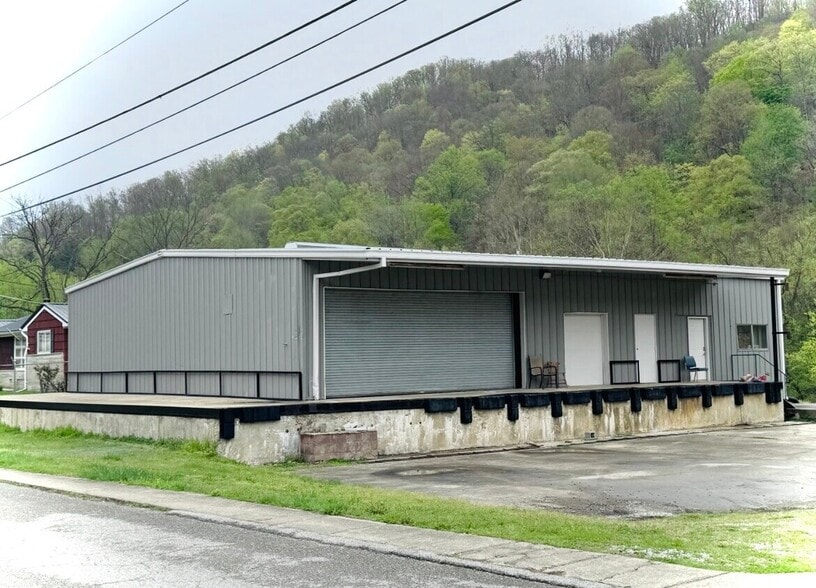 Primary Photo Of 1160 Riverside Drive Dr, Prestonsburg Warehouse For Lease