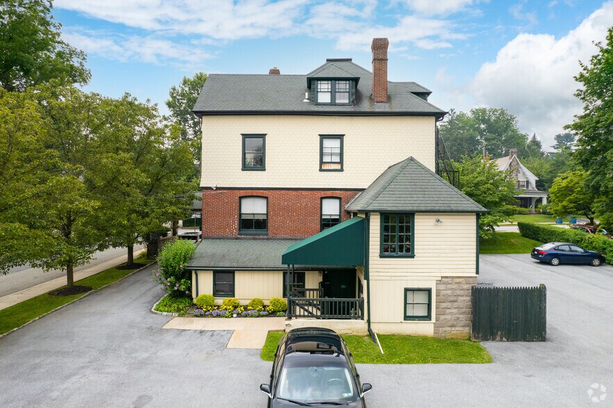 More Photos Of 61 Cassatt Ave, Berwyn Office Residential For Sale