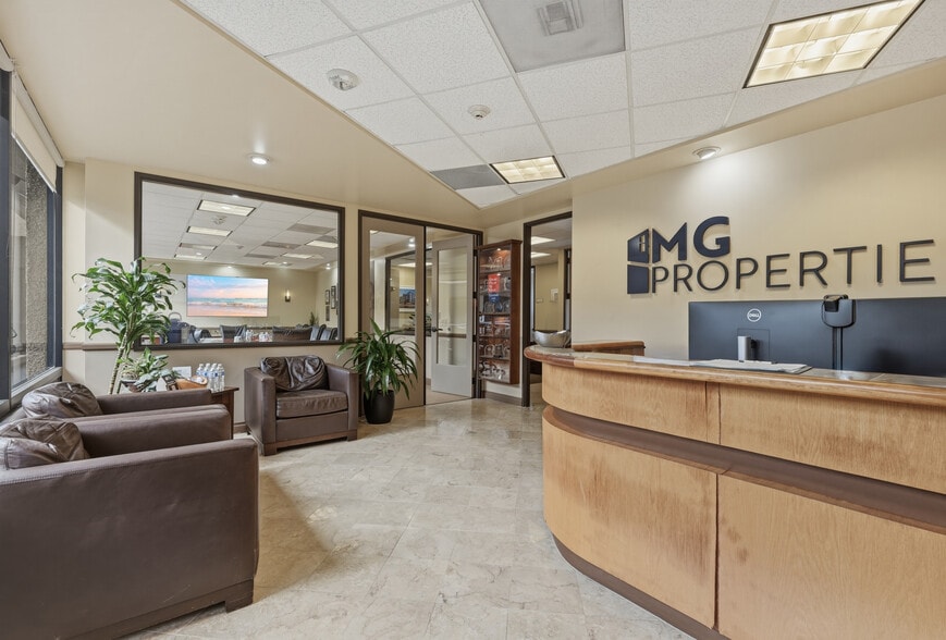 More Photos Of 10505 Sorrento Valley Rd, San Diego Office For Sale