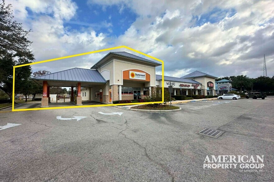 More Photos Of 5851-5871 Fruitville Rd, Sarasota Unknown For Lease