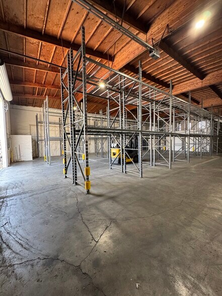 More Photos Of 2702 Seaman Ave, El Monte Warehouse For Lease