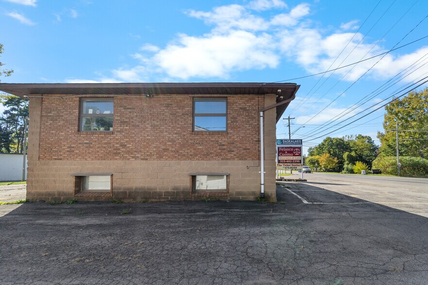 More Photos Of 151 N 2nd St, Fulton Office For Sale