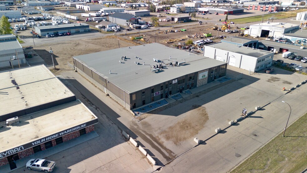 More Photos Of 9026 108 St, Grande Prairie Industrial For Lease
