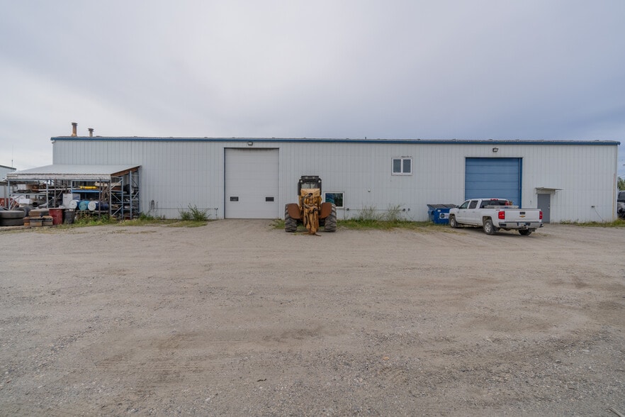 More Photos Of 1285 Queens Way, Fairbanks Warehouse For Sale