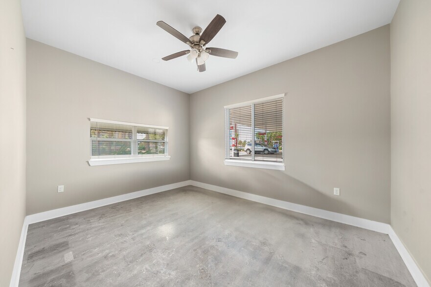 More Photos Of 6504 Thomas Dr, Panama City Office Residential For Sale
