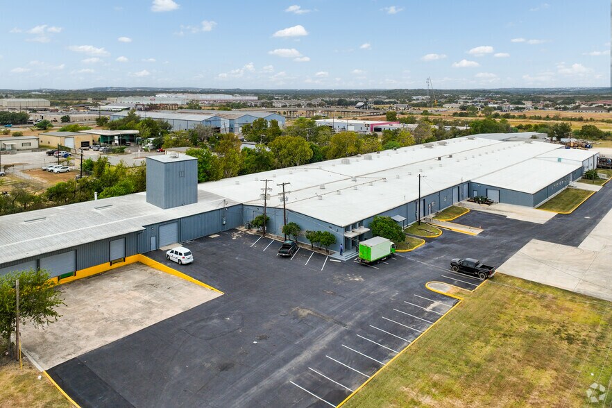 More Photos Of 1942 S Interstate 35, San Marcos Warehouse For Sale