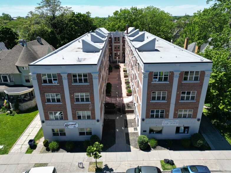 More Photos Of 400 Elmwood Ave, Buffalo Apartments For Sale