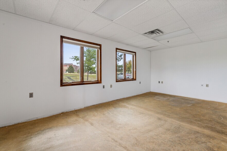 More Photos Of 5955 Mt Rushmore Rd, Rapid City Storefront Retail Office For Sale