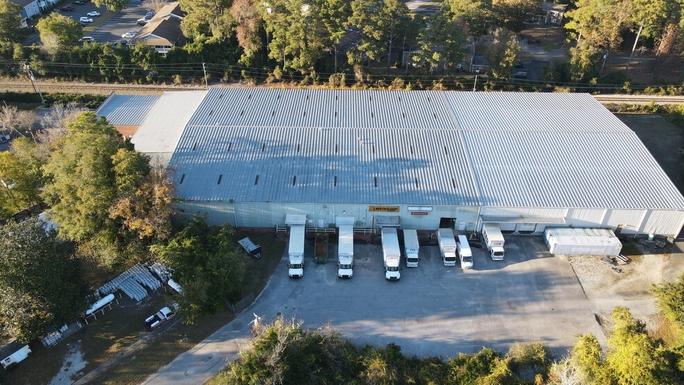 More Photos Of 2405 Wrightsville Ave, Wilmington Distribution For Lease