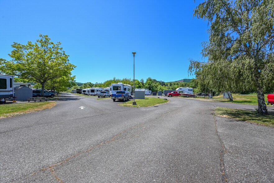 More Photos Of 1120 John Long Rd, Oakland Manufactured Housing Mobile Home Park For Sale